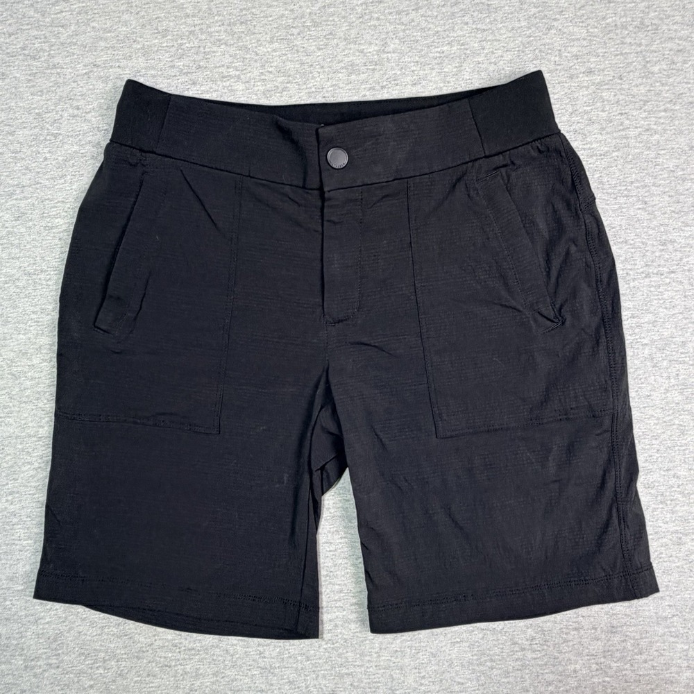 Athleta Size 4 Trekkie Bermuda 2.0‎ Shorts 9" Inseam in Black Style #596504-00